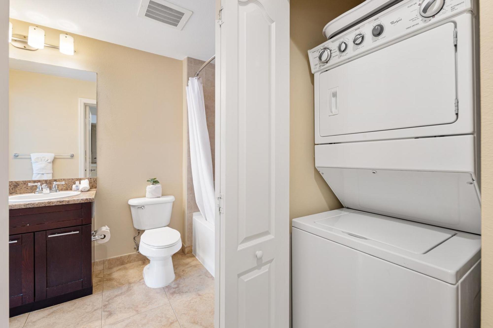 Dharma Home Suites South Miami At Red Road Commons Экстерьер фото